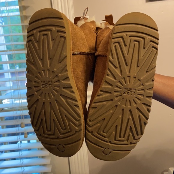 UGG Boots - Picture 6 of 6